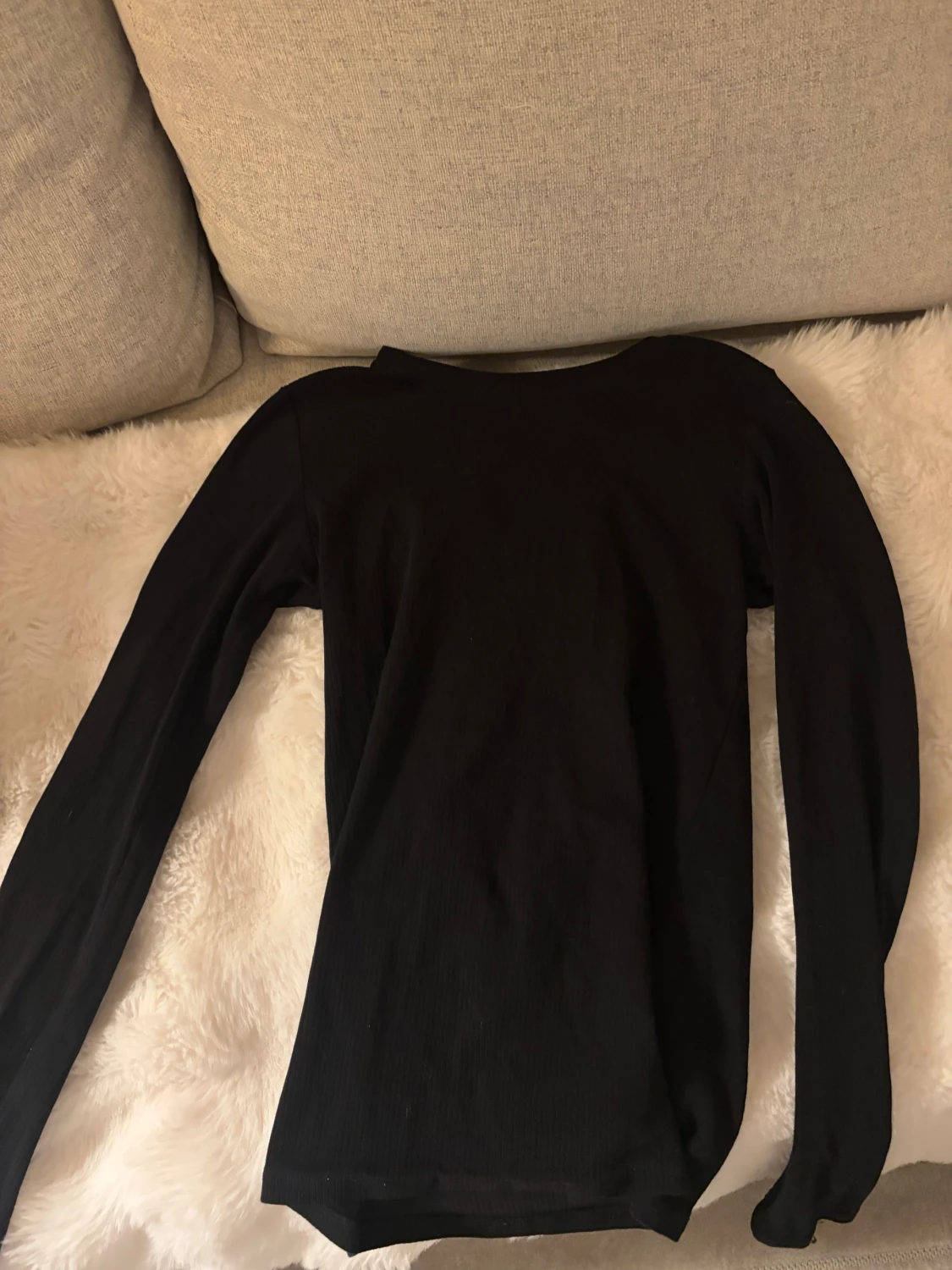 Svart långärmad topp - 1