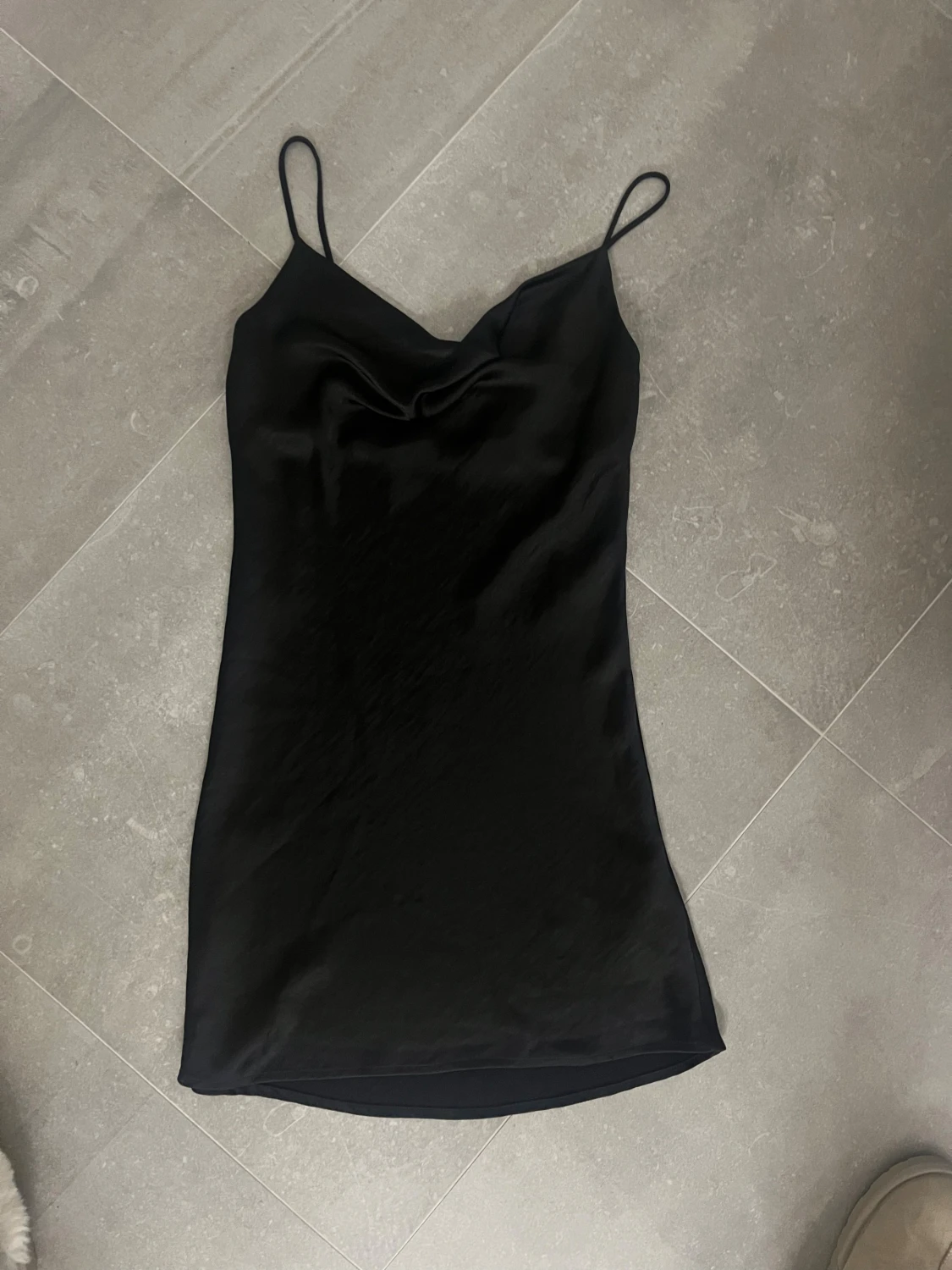 Svart klänning - 3