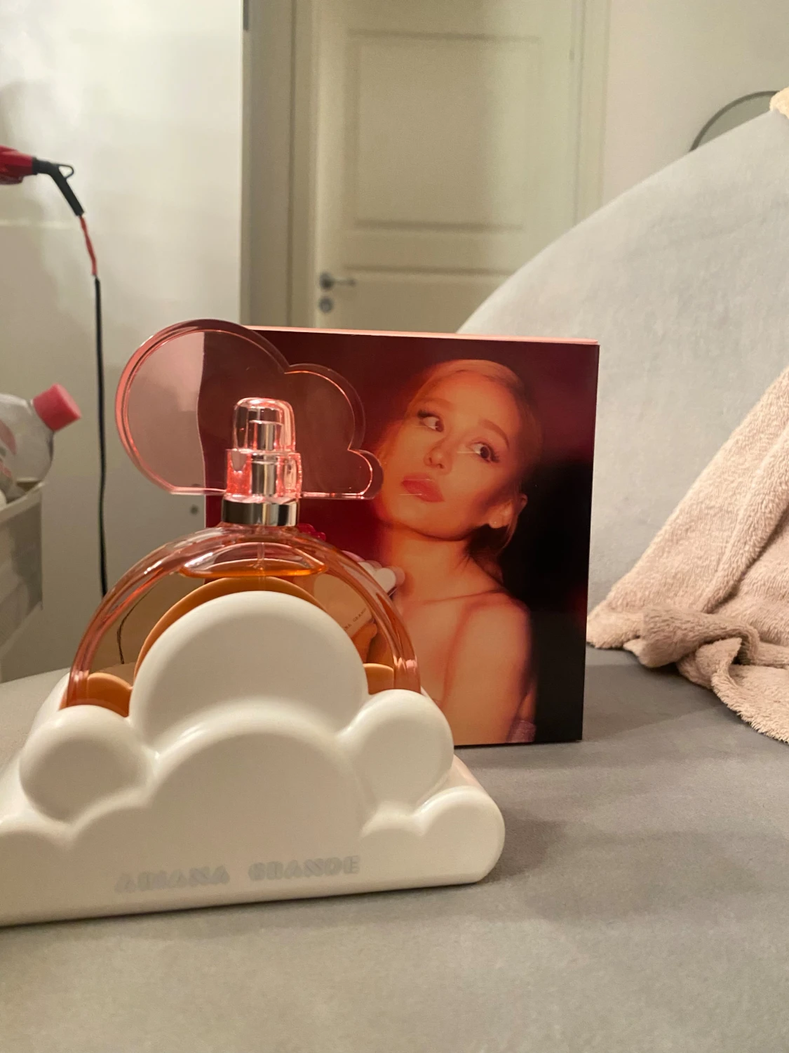 Ariana grande parfym - 2