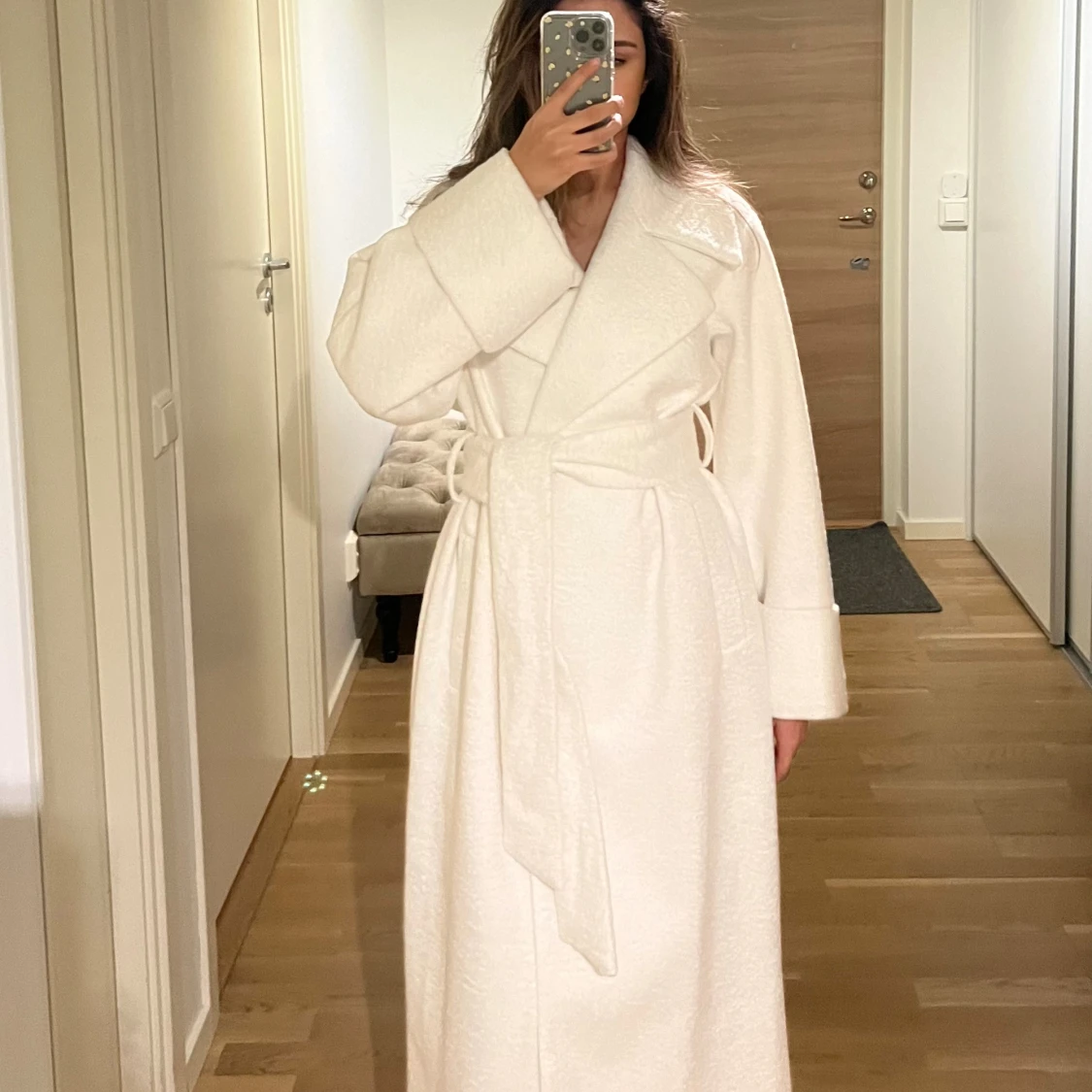 Vit lång kappa med bälte - 1