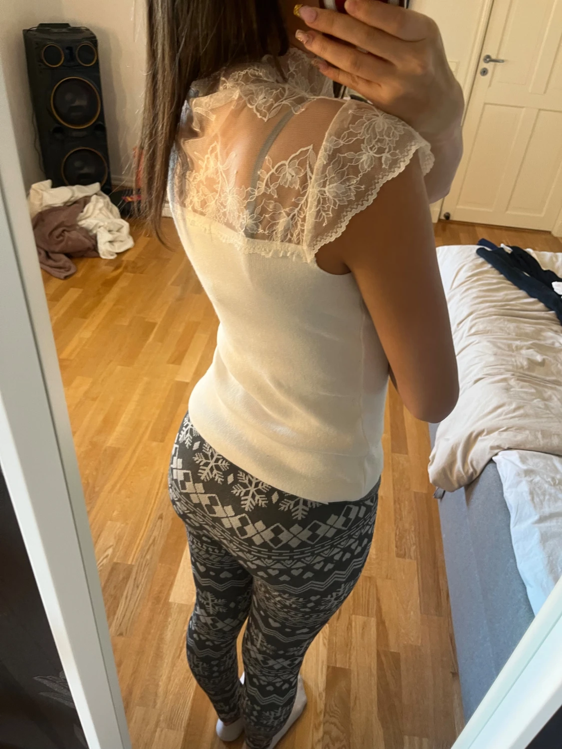 Vit blus med spets  - 1