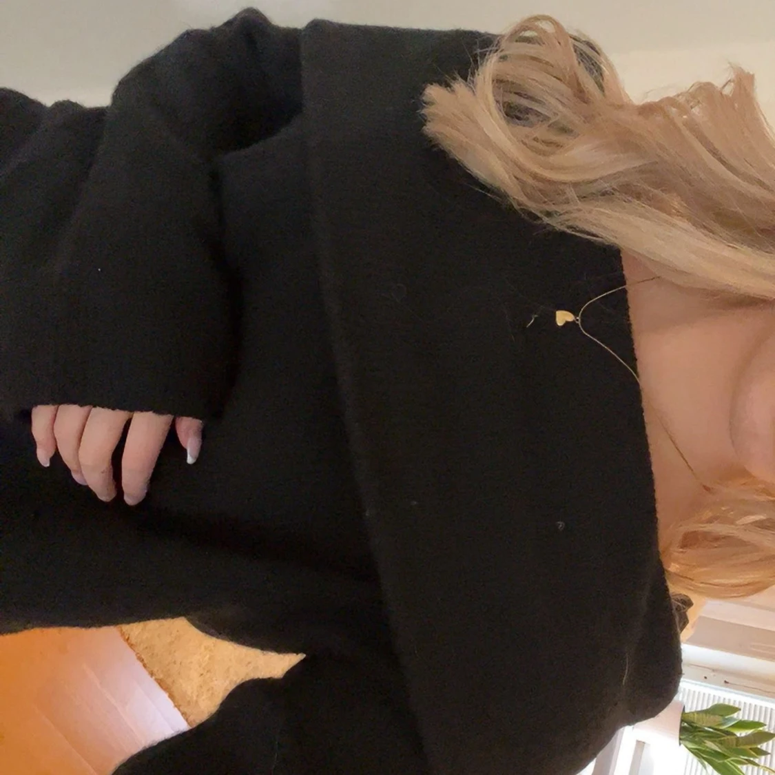 Svart offshoulder stickad tröja H&M - 1