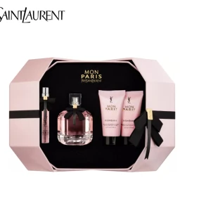 YSL Mon Paris shower gel från presentset - Lyxigt produkt med Mon Paris från Yves Saint Laurent. Shower gel sitter kvar på huden länge. Perfekt för dig som vill ha en ikonisk doft! Fruktiga och blommiga ingredienser som jordgubb, hallon, päron, apelsin, pion och jasmin. Perfekt för dig som vill sticka ut med en modern och fräsch doft.