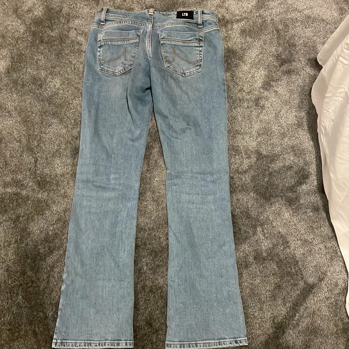 Ljusblå bootcut jeans från LTB - 1