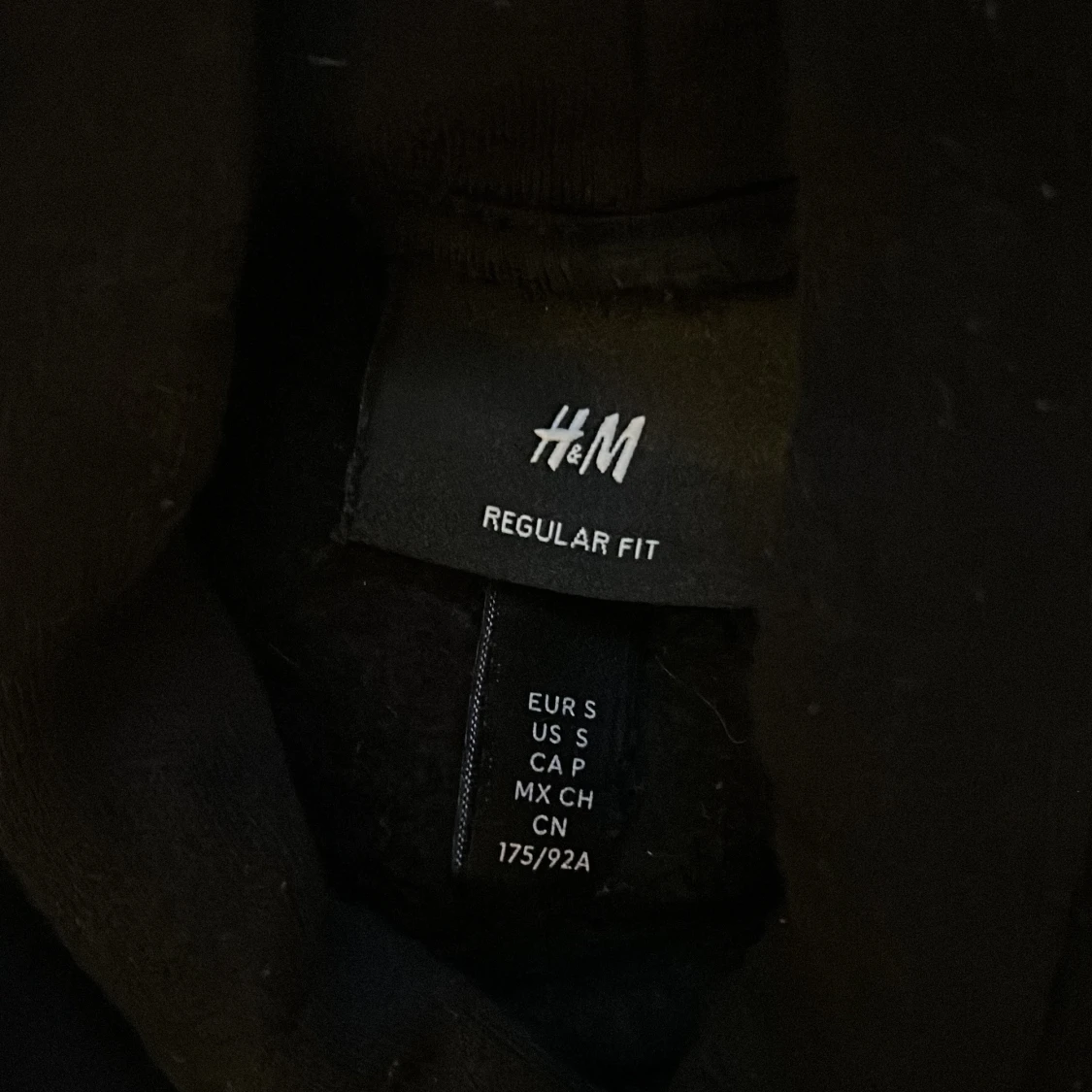 Svart hoodie H&M Hello Worlds S - 2