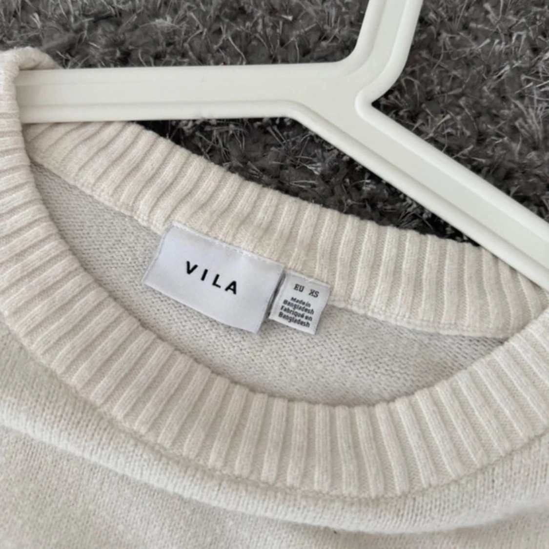 Vit stickad tröja från Vila - 1