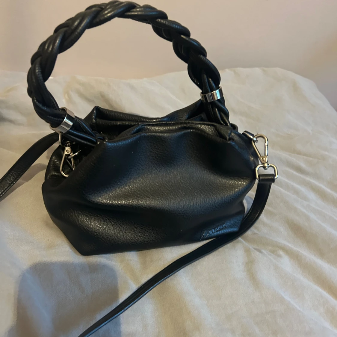 Svart liten väska  - 4