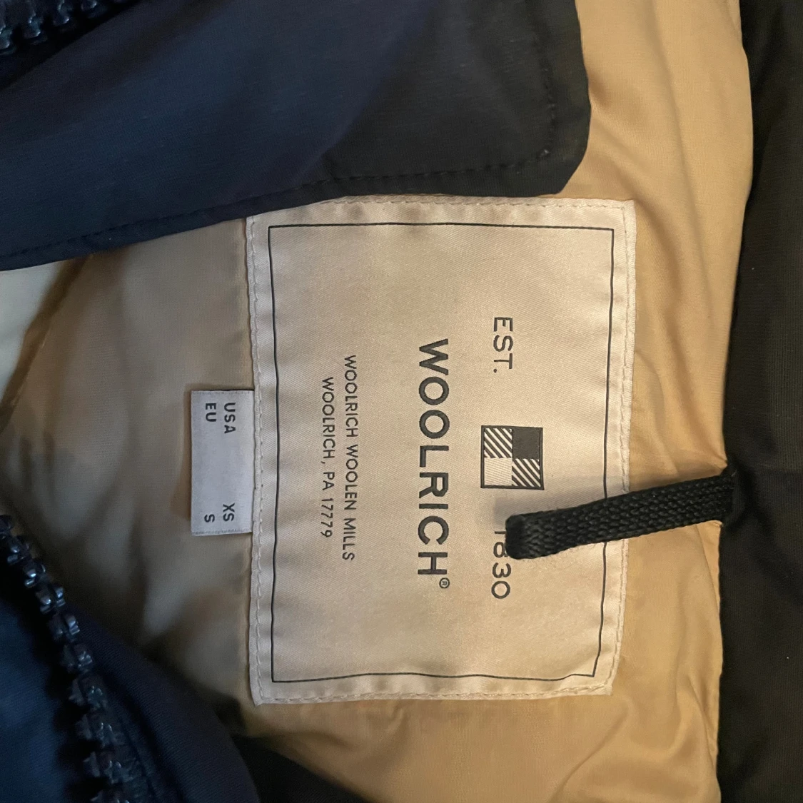 Svart parkasjacka från Woolrich - 1