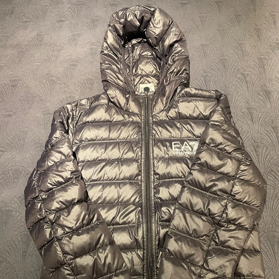 Grå pufferjacka från EA7 Emporio Armani - 1