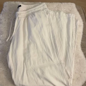 Linnebyxor  - Aldrig använda så dom inte passade🩷