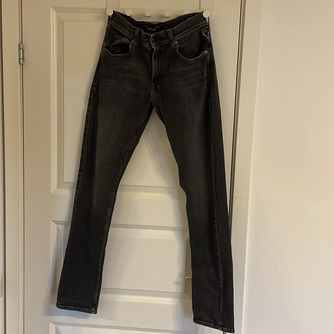 Svarta jeans från Replay Wallys - 1