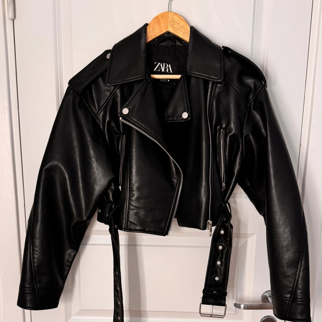 ZARA - Leather effect cropped biker jacket - 3
