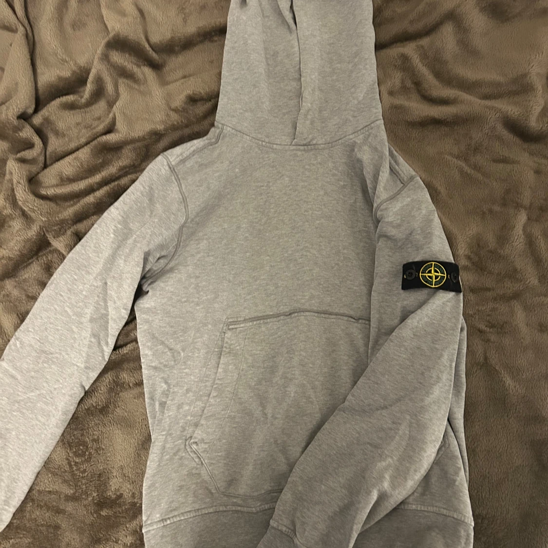 Grå hoodie från Stone Island Junior
