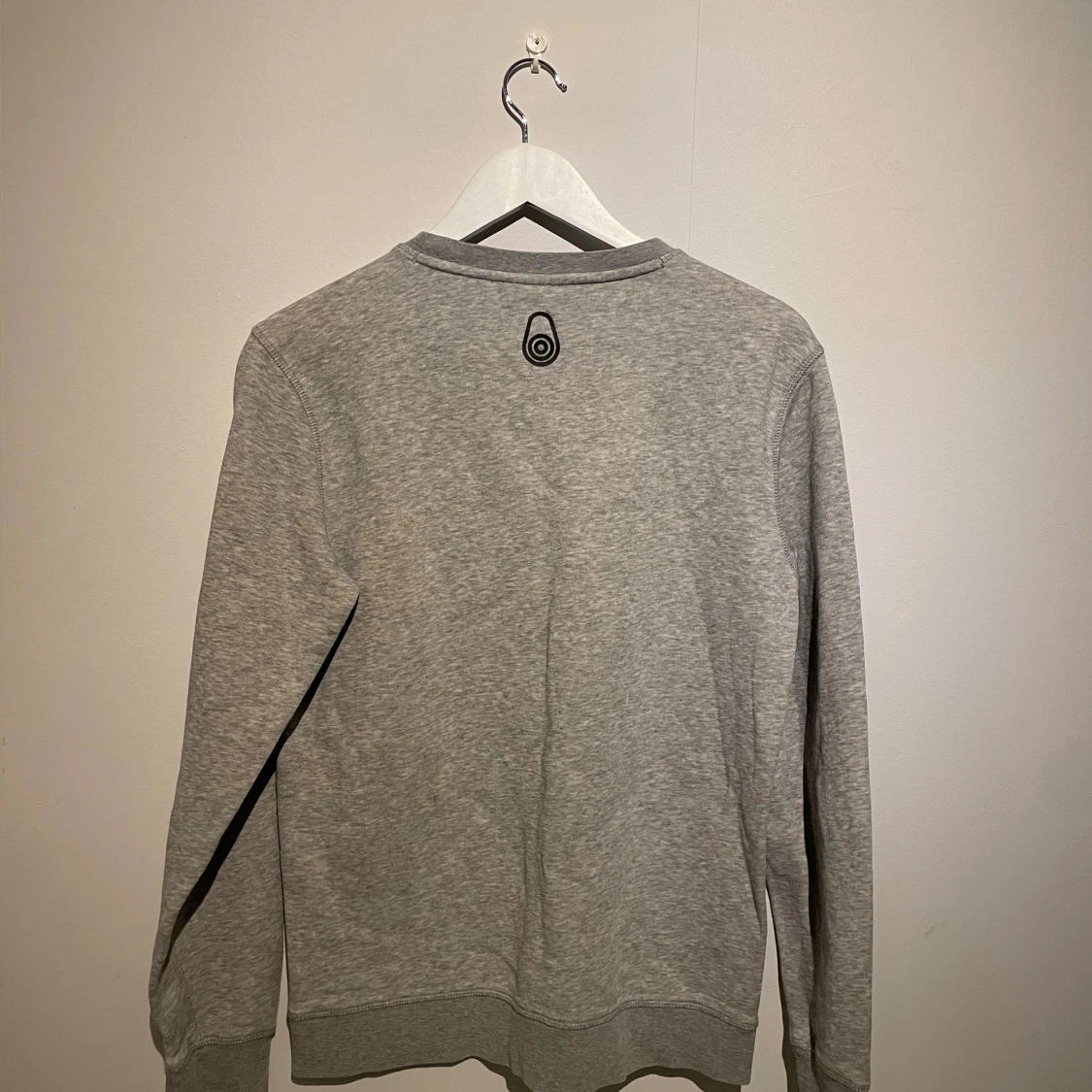 Grå Sail Racing sweatshirt S - 1