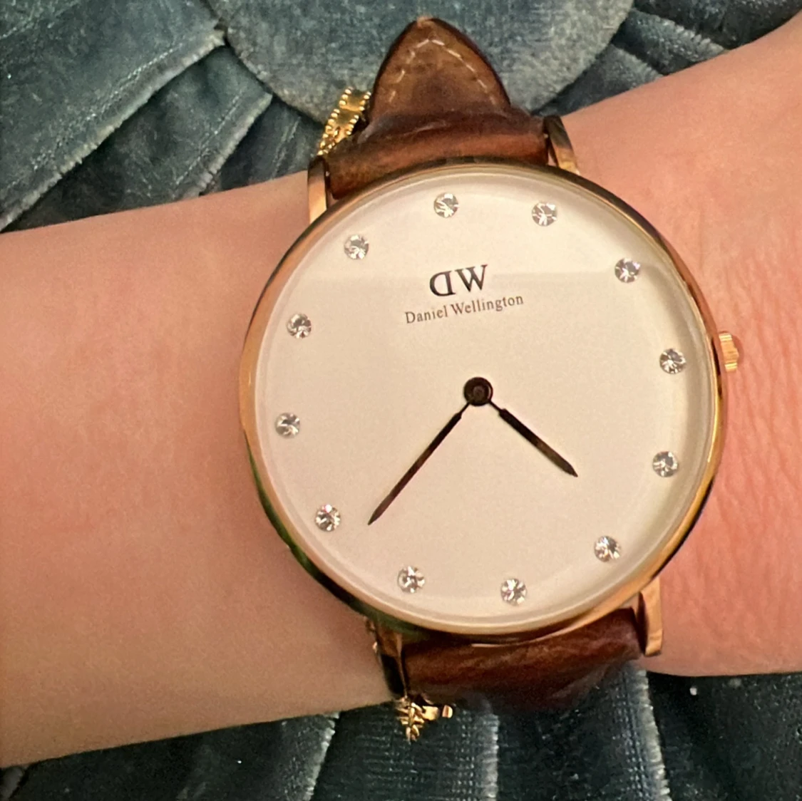 Daniel Wellington klocka med brun läderrem - 1