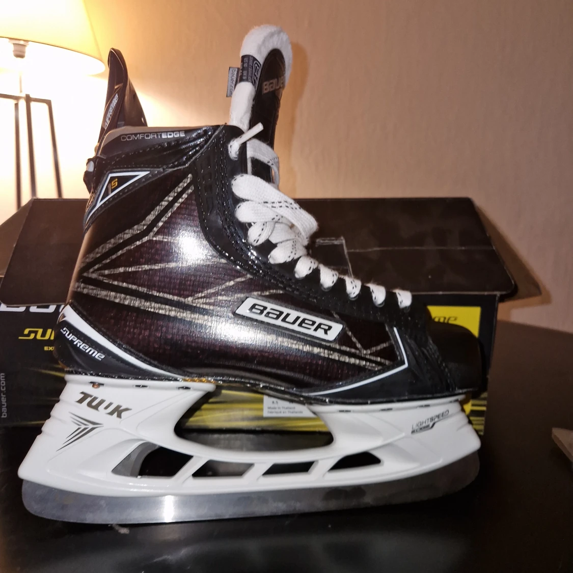 Bauer Supreme  hockeyskridskor 8.5EE - 3