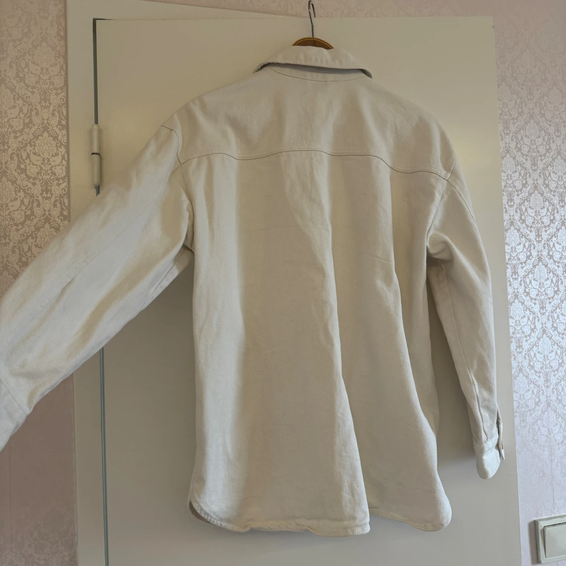 Jeans jacka i ljus beige manchester - 2