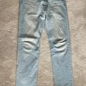 Levis 501 - Levis 501 i storleken W33 L34 i toppen skick. Skriv om ni har några funderingar!