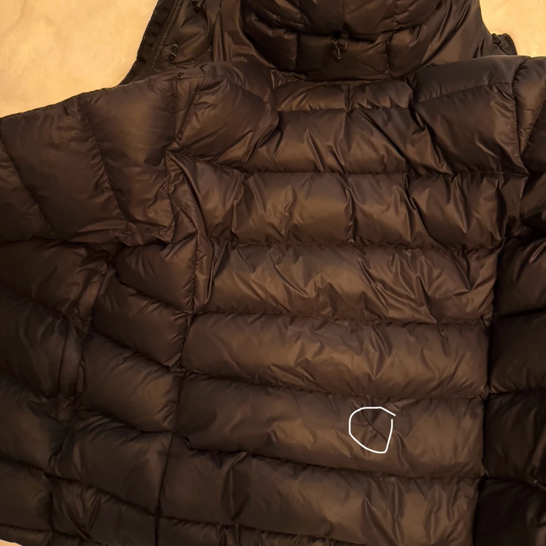 Svart Peak Performance dunjacka - 4