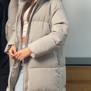 Vinterjacka med prisapp helt ny xs - Snyggg fin ny vinterjacka