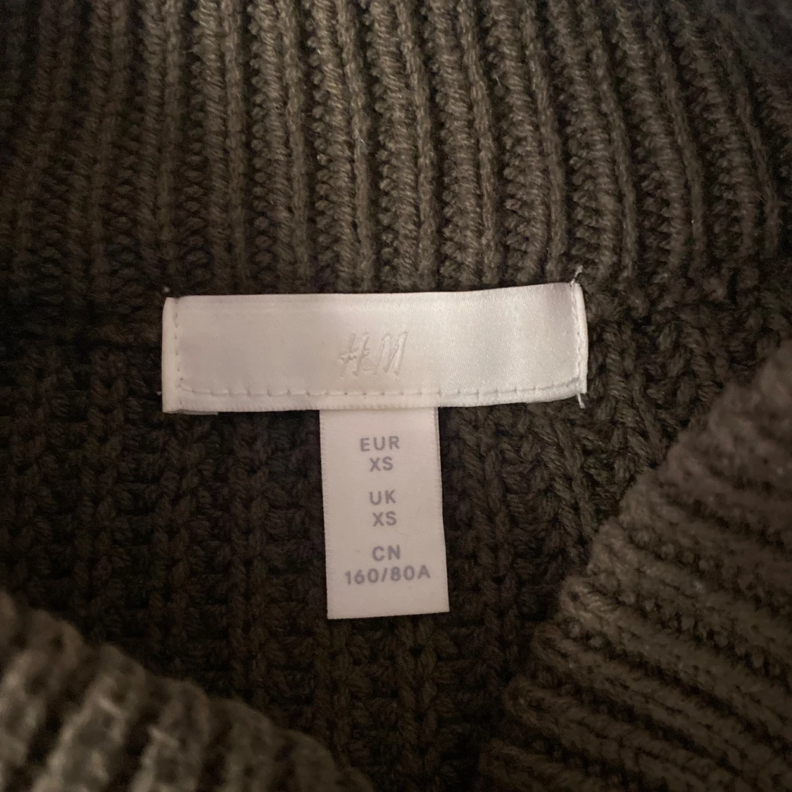 Olivgrön stickad tröja från H&M - 3