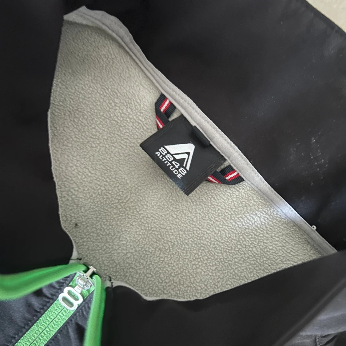 Svart vindjacka från 8848 Altitude - 1