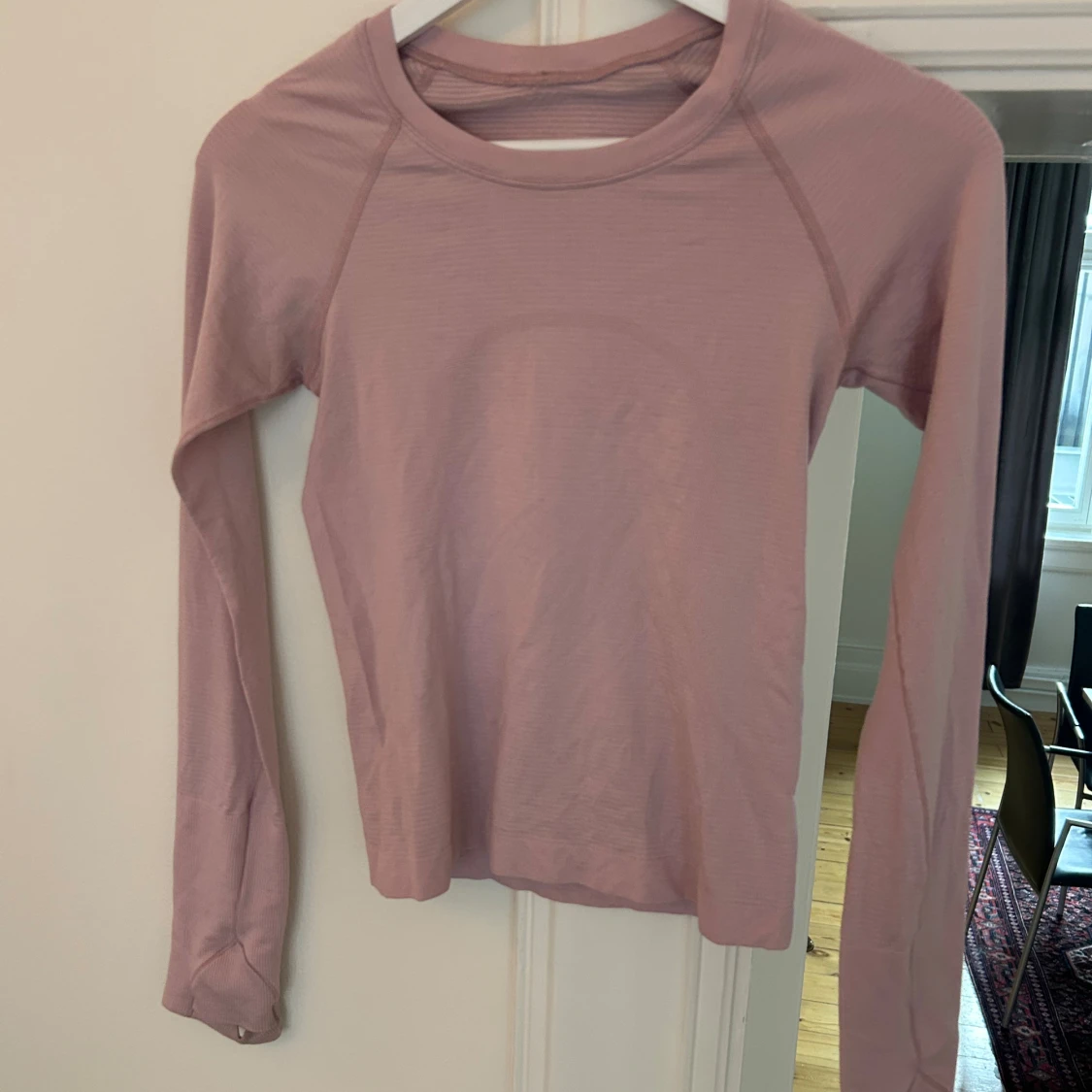 Lululemon long-sleeve Swiftly Tech