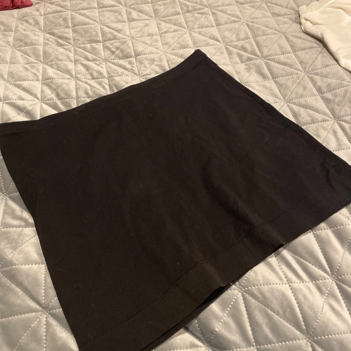 Svart kortkjol från H&M Basic