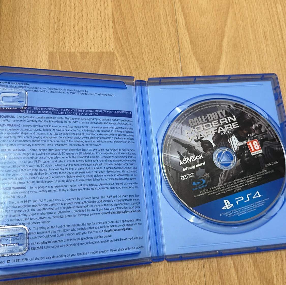 Call of Duty: Modern Warfare (PS4) - 2