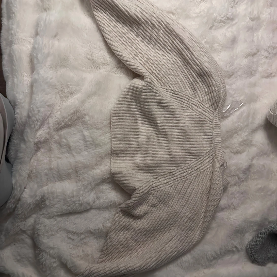 Beige ribbad bolerotopp