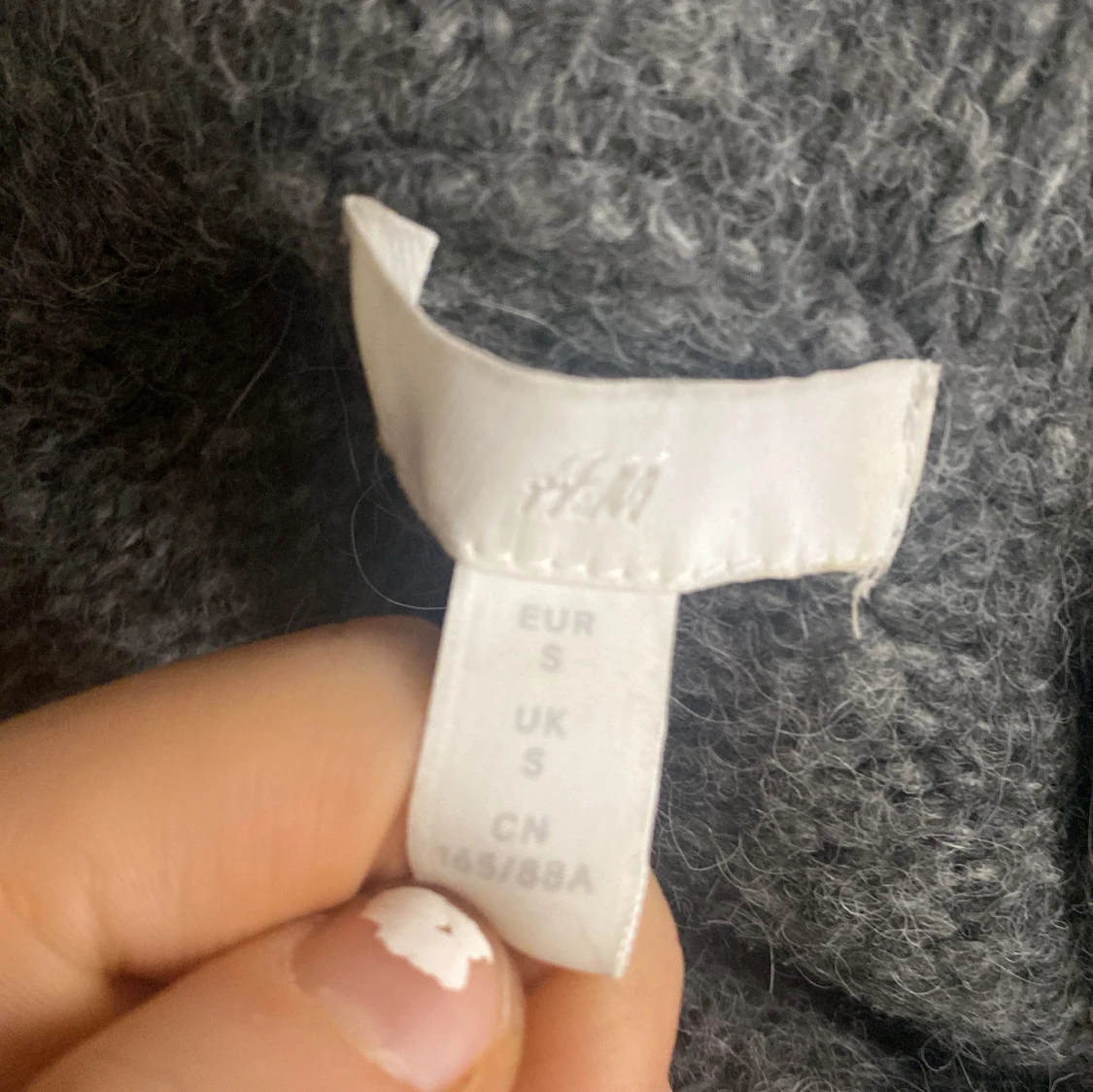 Grå offshoulder stickad tröja H&M - 3