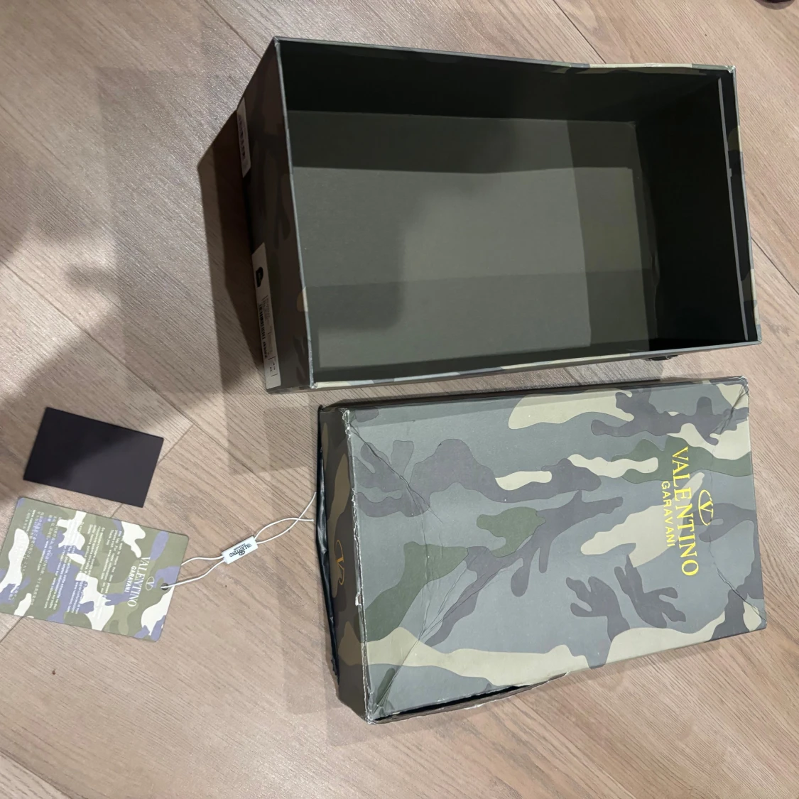 Valentino Garavani svarta sneakers - 4