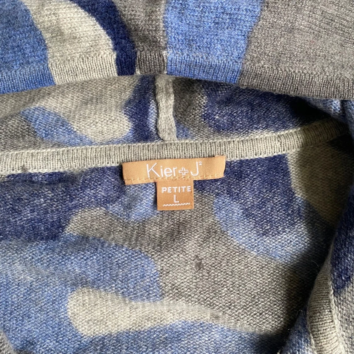 Blå camo kashmir hoodie från Kier & J - 91
