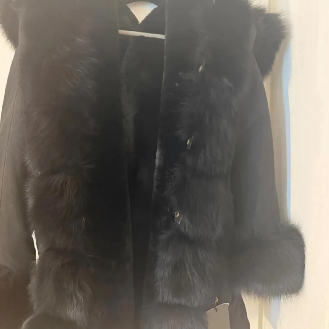 Svart pälsjacka äkta päls - 1