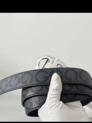 Ferragamo bälte. - black ferregamo belt 