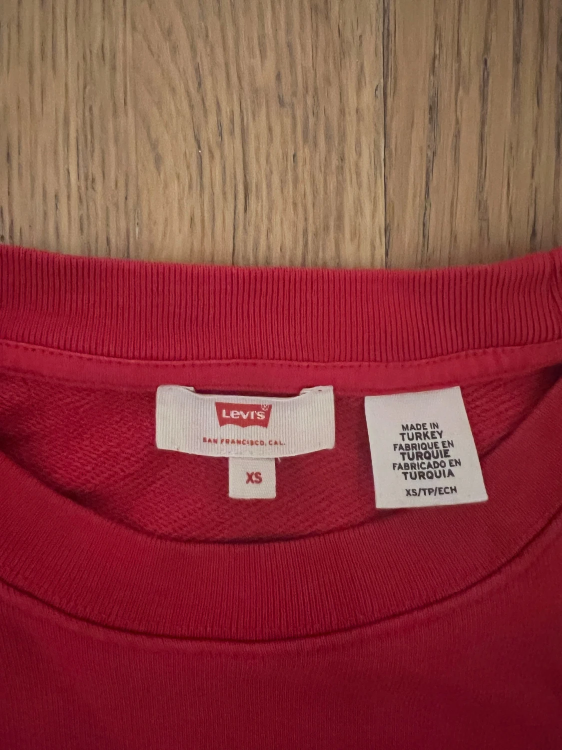 Röd Mickey Mouse tröja från Levi's - 2