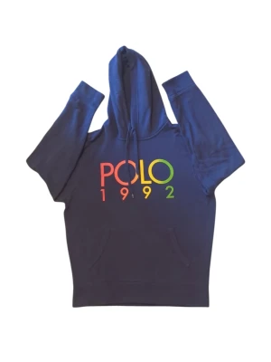 Ralph Lauren Hoodie  - Hej!😊 Jag säljer en mörkblå Ralph Lauren Hoodie med tryck på framsidan. Hoodien är i bra skick.       ‼️Priset är inte hugget i sten‼️ 