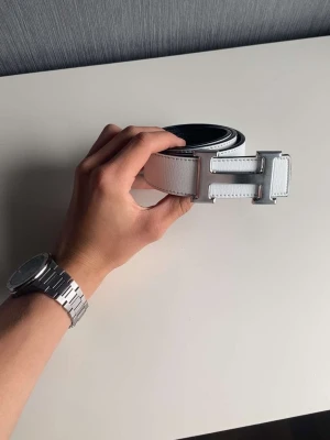 Vit bälte  - 10/10 skick