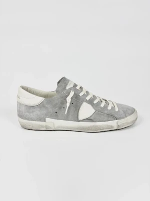 Philippe Model PRSX skor - | Säljer ett helt nya Philippe Model sneakers. | Storlek: 42 | Box & dustbag ingår | Hör av dig vid frågor eller funderingar.