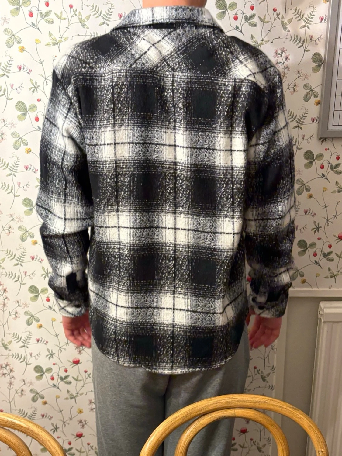 Svartvit rutig overshirt - 2