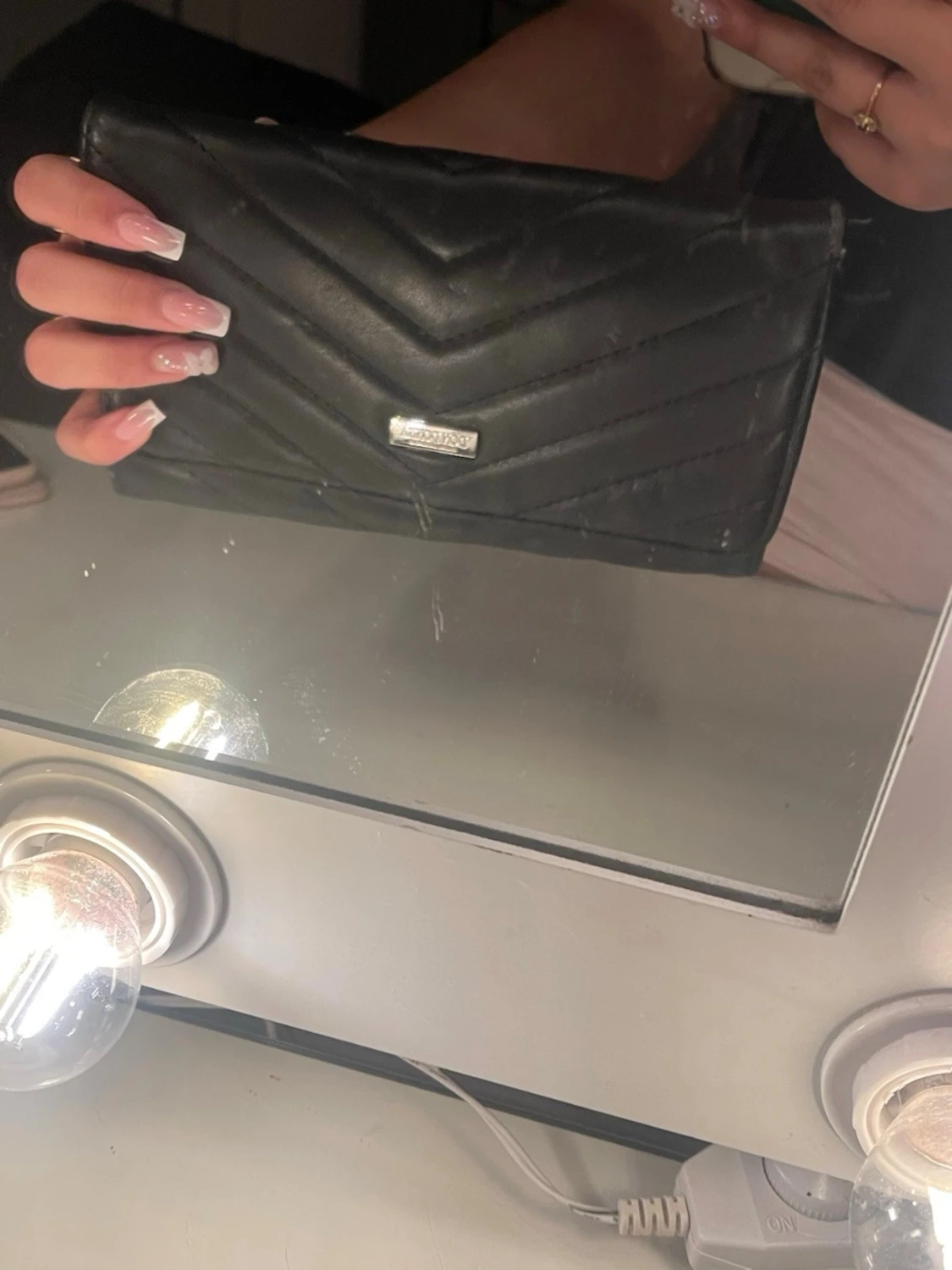 Svart kuvertväska  - 2