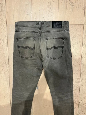 Nudie jeans  - Nudie jeans modell lean dean storlek 28/30 fint skick