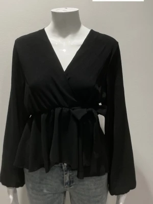 Missay blus - Jätte fin, andvänt ett fåtal gånger. Står ingen storlek men skulle säga att den passar S