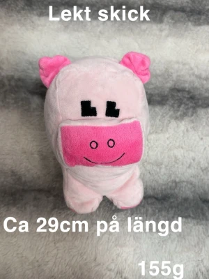 Gossedjur gris - Lekt skick dvs. Kan finnas någon diffus fläck. ca 29cm från nos till rumpa.