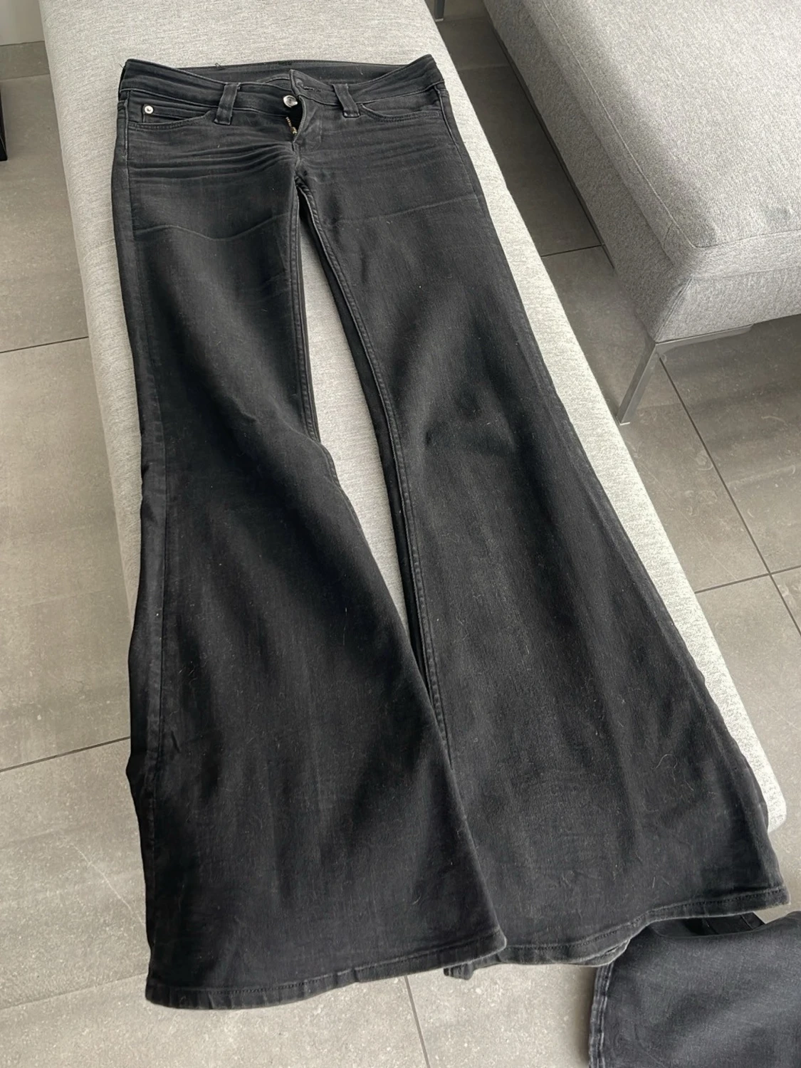 Low waist bootcut jeans 