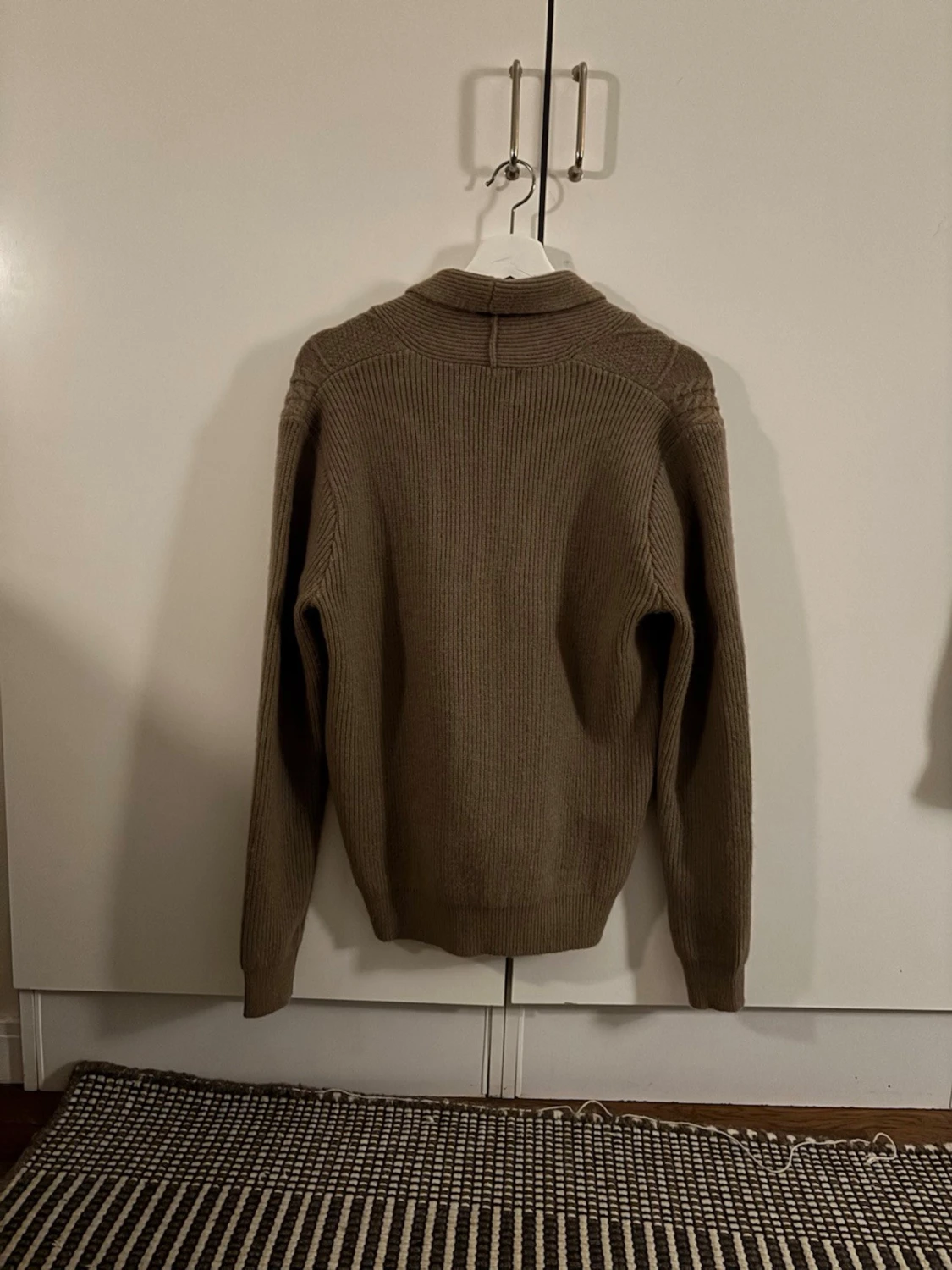 Beige stickad kofta - 1