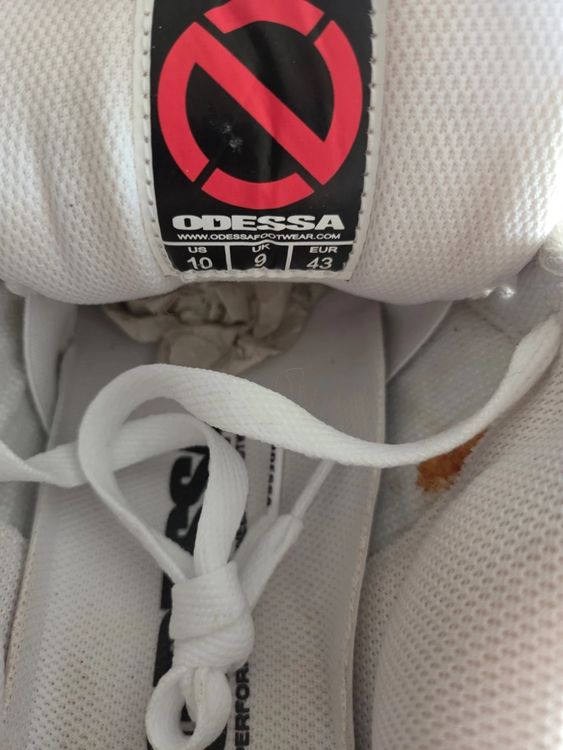 Vita sneakers med perforerad tå - 5