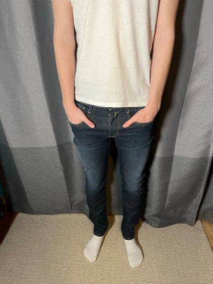 Replay anbass - Tja!| Säljer detta paret feta jeans från Replay!| Modell:Anbass!| Kontakta mig vid minsta fråga!| Pris alltid diskuterbart!| //Nils