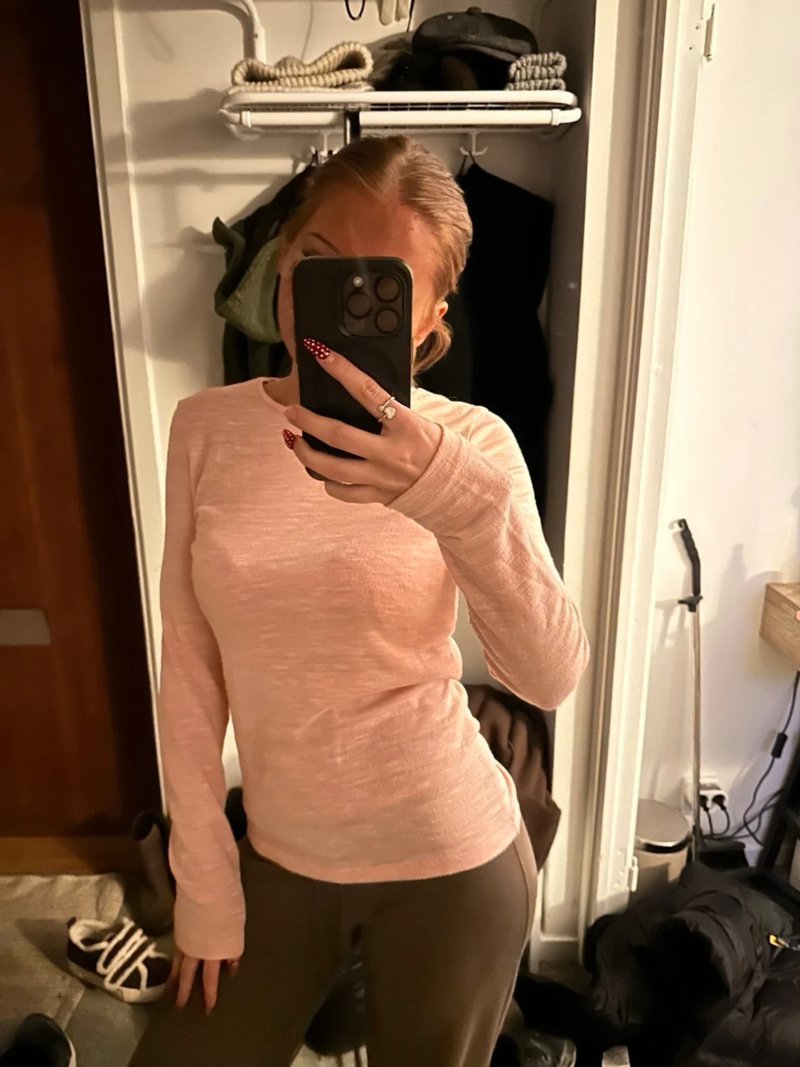 Mjuk långärmad ljusrosa topp