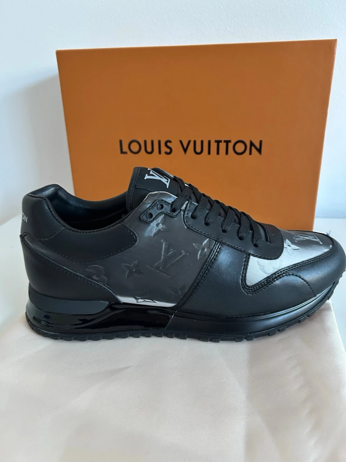 Skor med hologram - 2